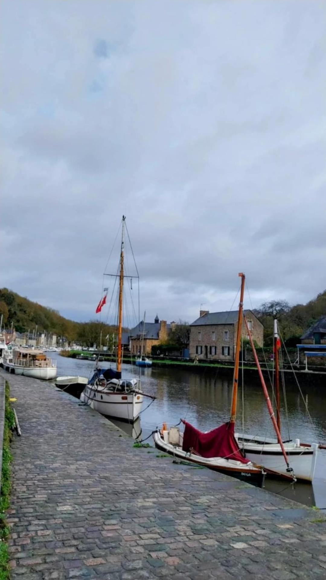 Balade Sur Le Port Apartamento Dinan Exterior foto